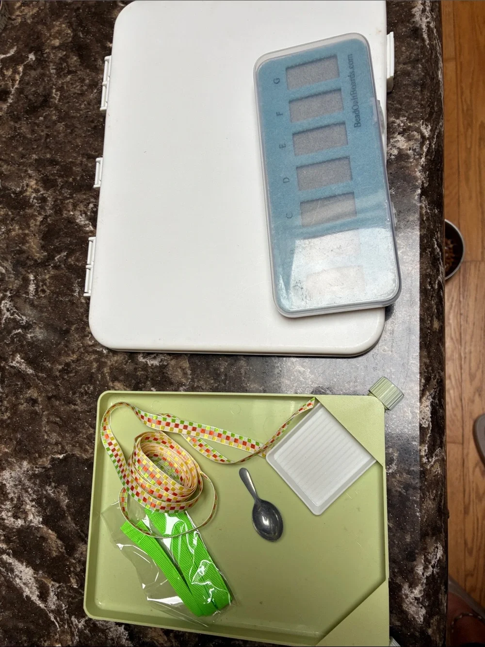 Portable bead boards Organizer and  Accessories - White & Light Green